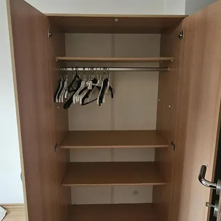 Cozy Furnished Balcony In 2-person Shared Flat-oktoberfest Homestay szállás *